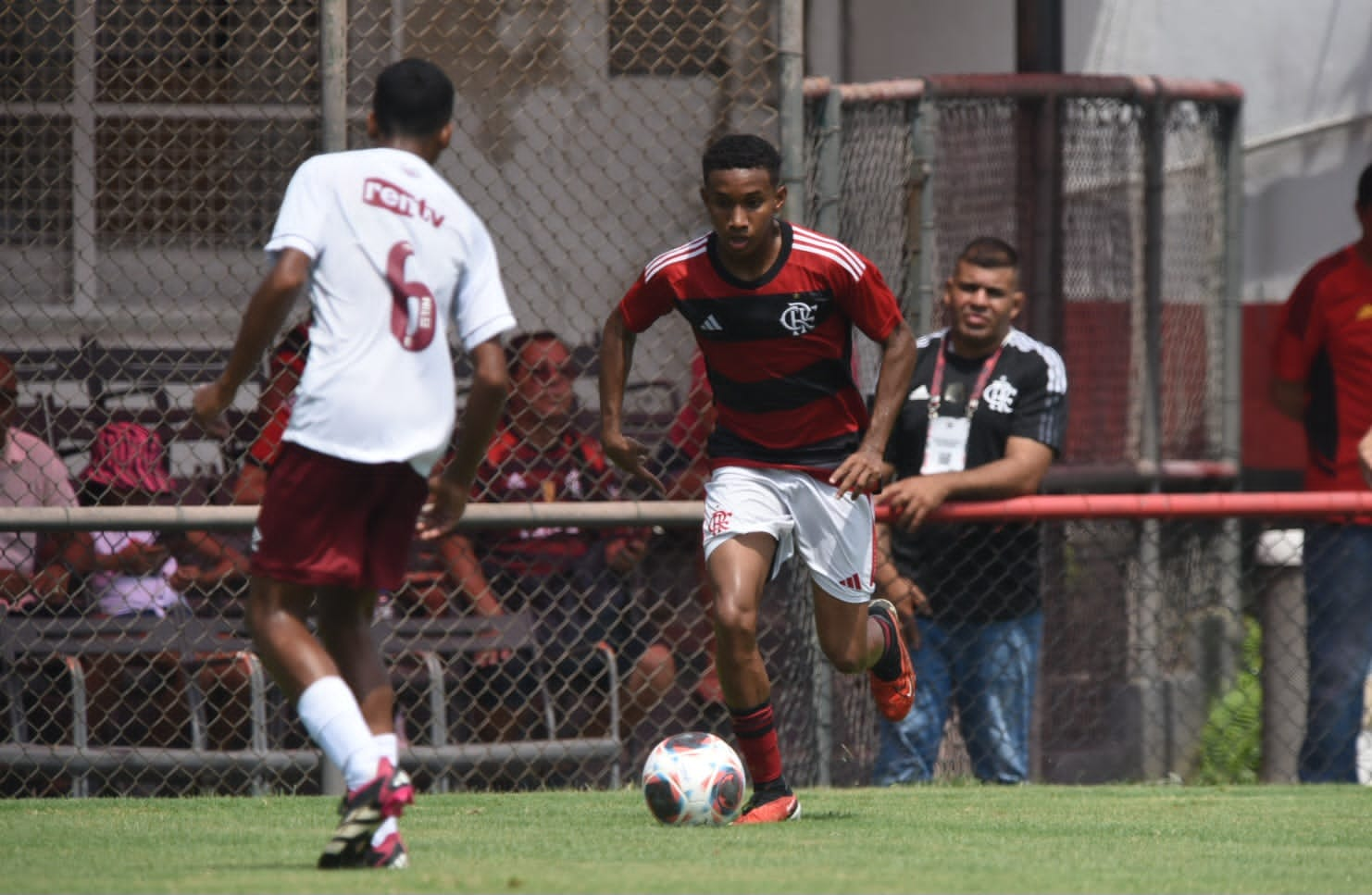 Flamengo E Fluminense Empatam Por 1 A 1 No Jogo De Ida Da Final Do Carioca Sub 15 9121